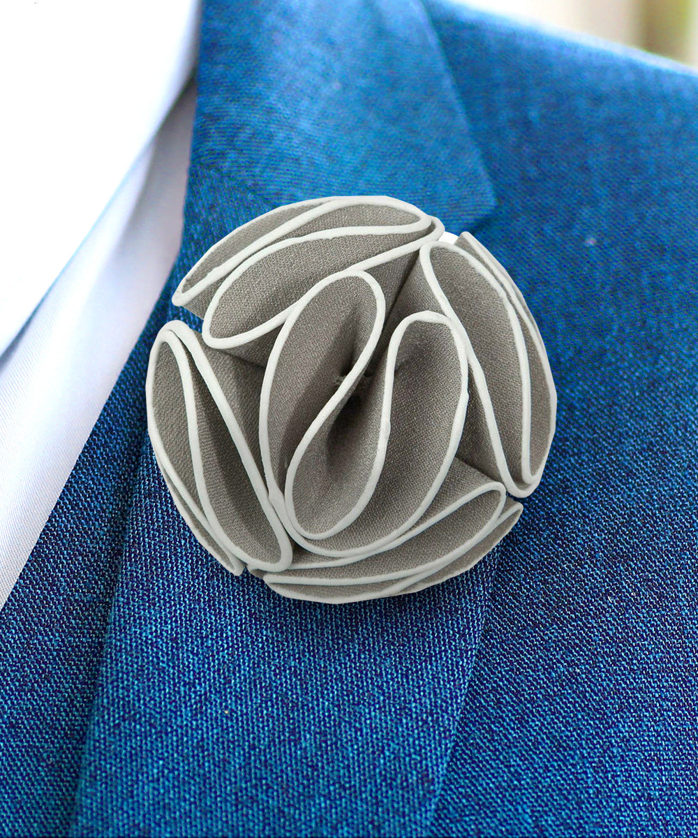 Vittorio Vico Unisex Trim Rose Flower Lapel Pin
