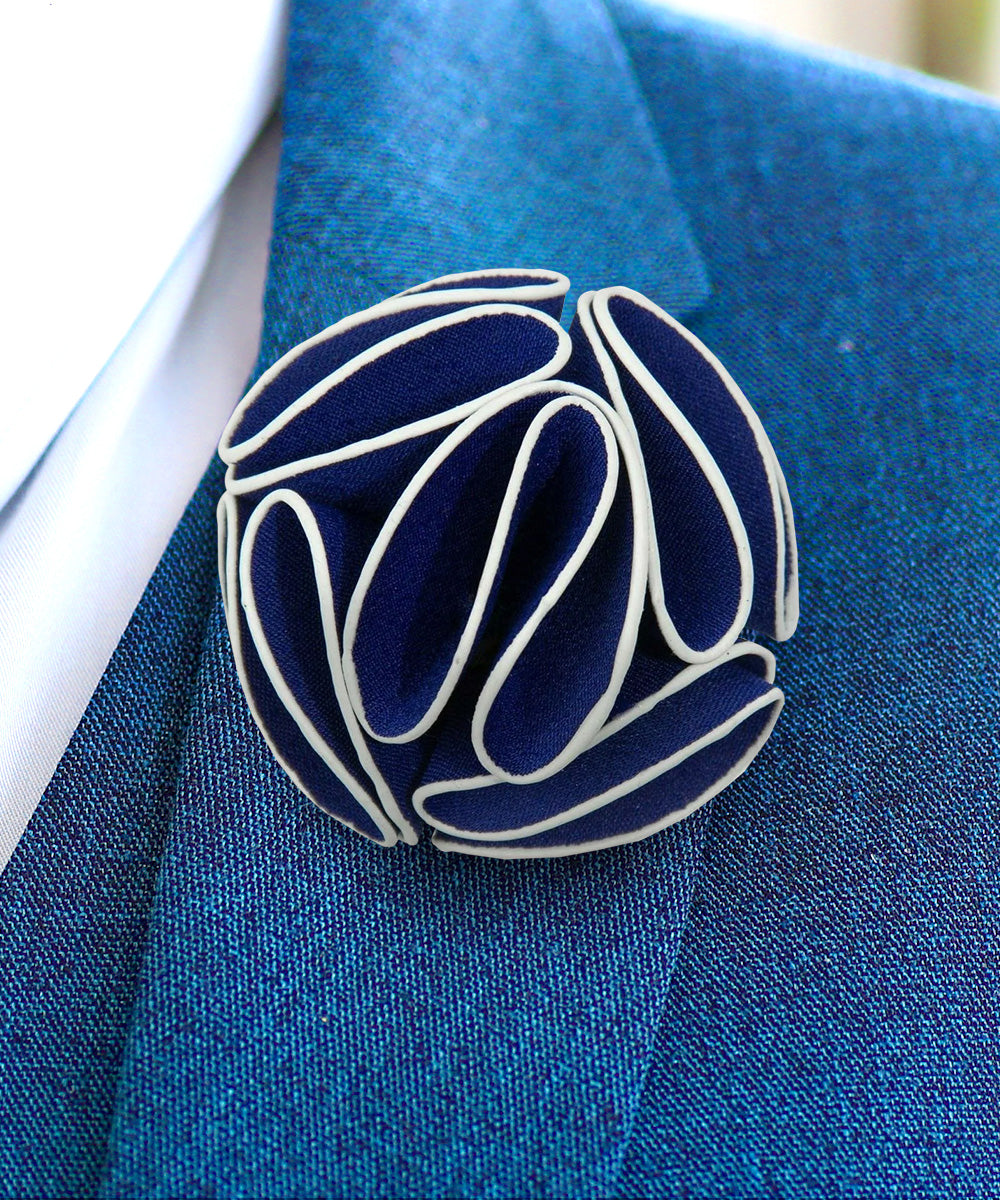 Vittorio Vico Unisex Trim Rose Flower Lapel Pin