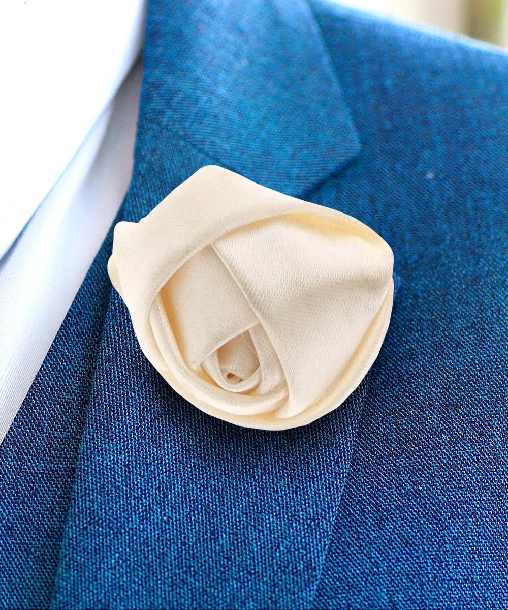 Vittorio Vico Unisex Satin Rose Bud Flower Lapel Pin - Suits You Sir - Ivory -