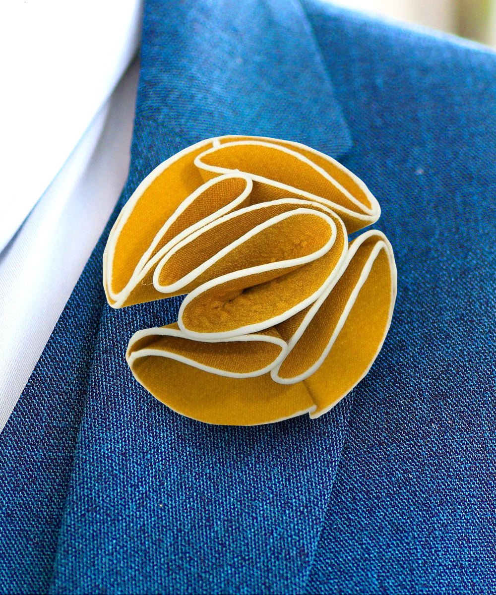 Vittorio Vico Unisex Trim Rose Flower Lapel Pin - Suits You Sir - Yellow -